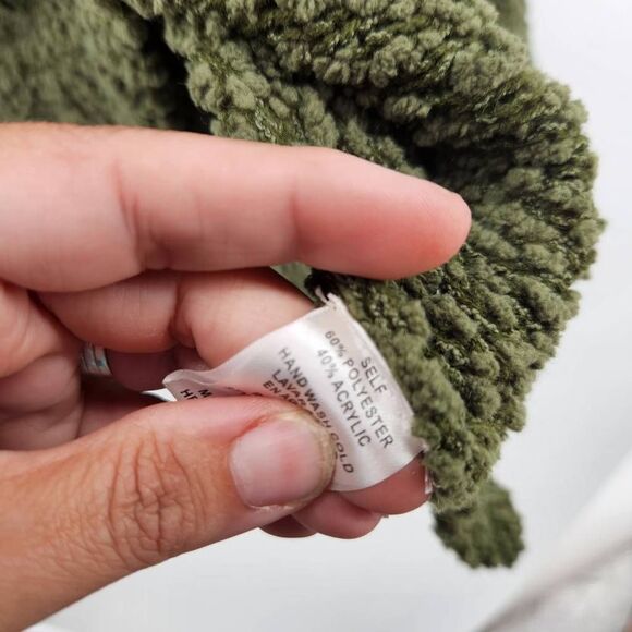 How Very Loved Green Wooly Fuzzy Sweater Women's Plus 1X - Picture 6 of 6